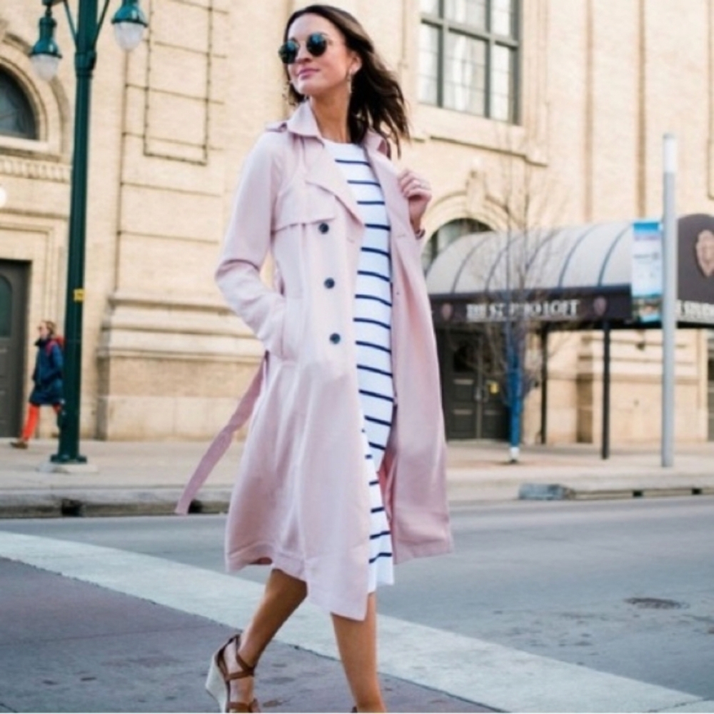 Banana Republic Trench Coat, Color Pink Size XXS